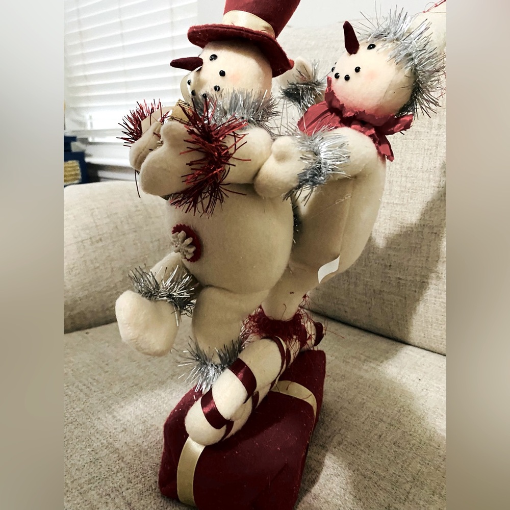 Vintage 90’s Sleighing snowmen Christmas decoration